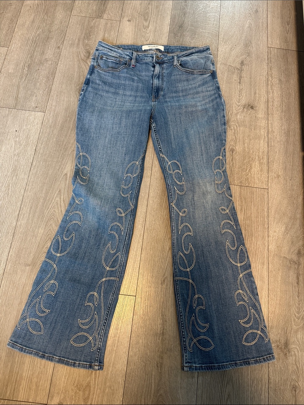 Idyllwind Legend Flared Jeans with Swirl Embroidery